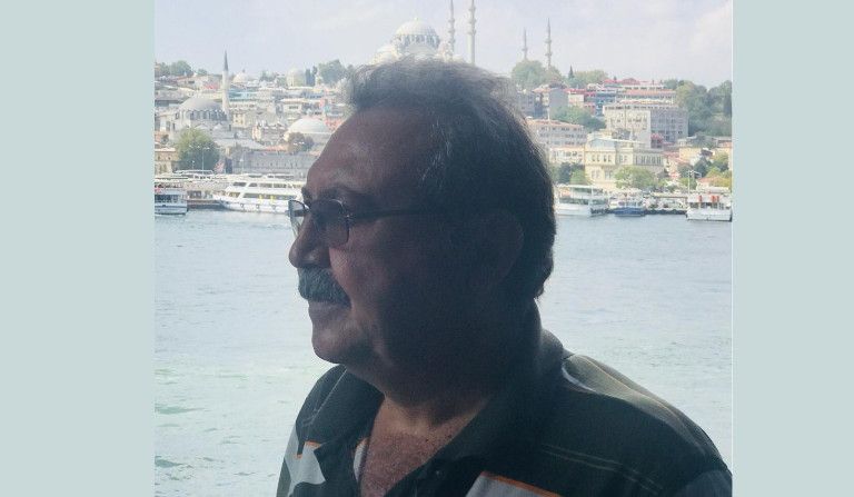 Debisine sığmayan bir ırmak gibi-Mehmet Aras