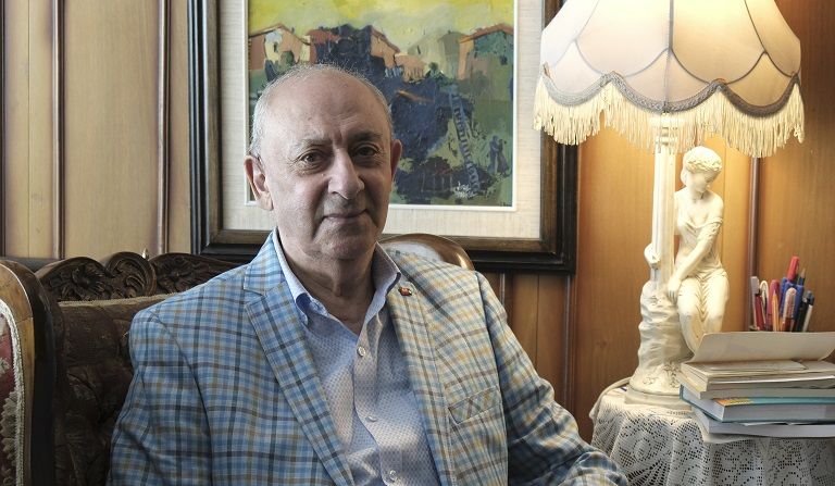 Dayım Orhan Akbulut